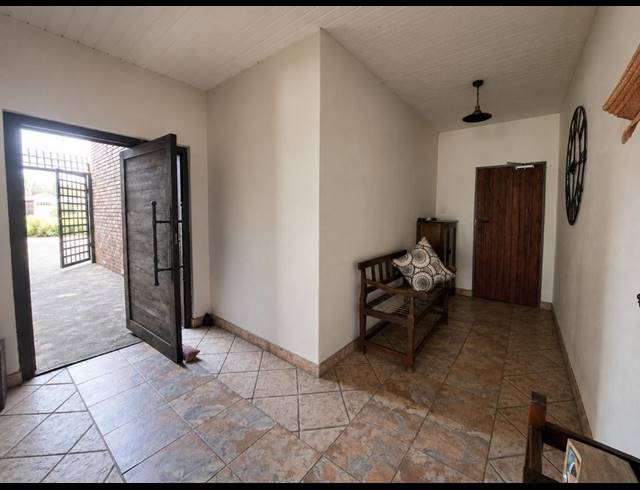 3 BEDROOM HOUSE FOR SALE IN THREE RIVERS